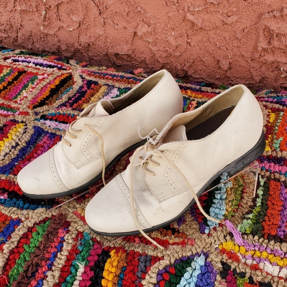 ARIAT OXFORDS - Picture 4 of 8